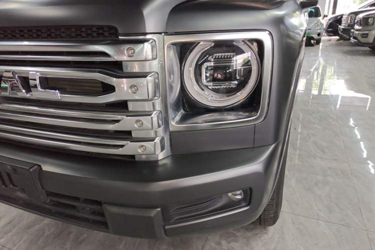 Used Haval H9 2024 2.0T Gasoline All-Wheel-Drive Extreme Edition Left Front Headlight