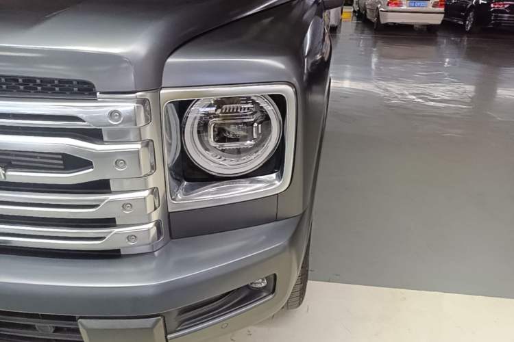 Used Haval H9 2024 2.0T Gasoline All-Wheel-Drive Extreme Edition Left Front Headlight