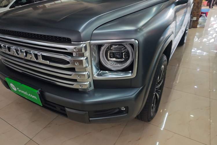 Used Haval H9 2024 2.0T Gasoline All-Wheel-Drive Extreme Edition Left Front Headlight