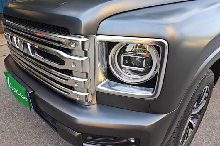 Used Haval H9 2024 2.0T Gasoline All-Wheel-Drive Extreme Edition Left Front Headlight