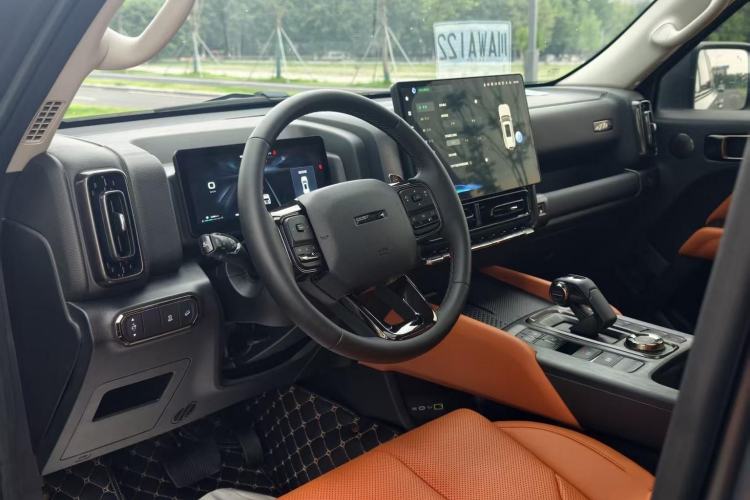 Used Haval H9 2024 2.0T Gasoline All-Wheel-Drive Extreme Edition Left Front Seat