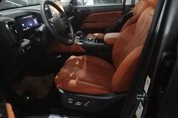 Used Haval H9 2024 2.0T Gasoline All-Wheel-Drive Extreme Edition Left Front Seat