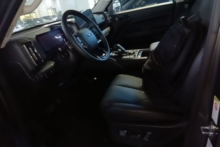 Used Haval H9 2024 2.0T Gasoline All-Wheel-Drive Extreme Edition Left Front Seat