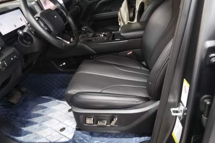 Used Haval H9 2024 2.0T Gasoline All-Wheel-Drive Extreme Edition Left Front Seat