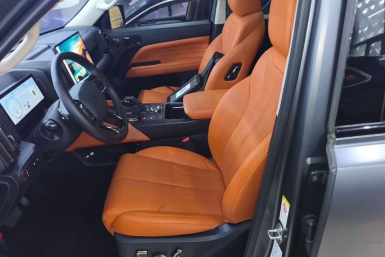 Used Haval H9 2024 2.0T Gasoline All-Wheel-Drive Extreme Edition Left Front Seat