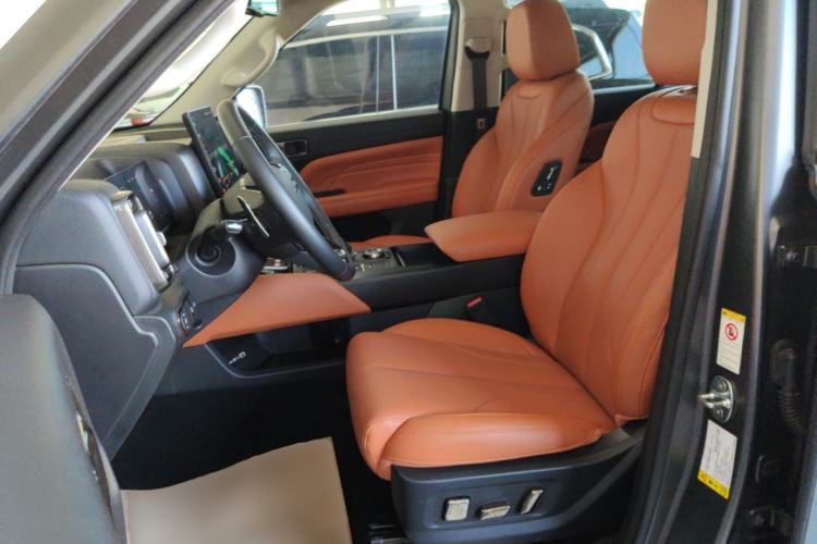 Used Haval H9 2024 2.0T Gasoline All-Wheel-Drive Extreme Edition Left Front Seat