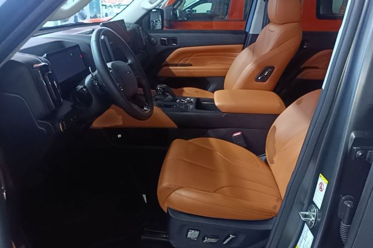 Used Haval H9 2024 2.0T Gasoline All-Wheel-Drive Extreme Edition Left Front Seat