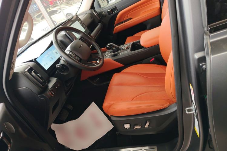 Used Haval H9 2024 2.0T Gasoline All-Wheel-Drive Extreme Edition Left Front Seat