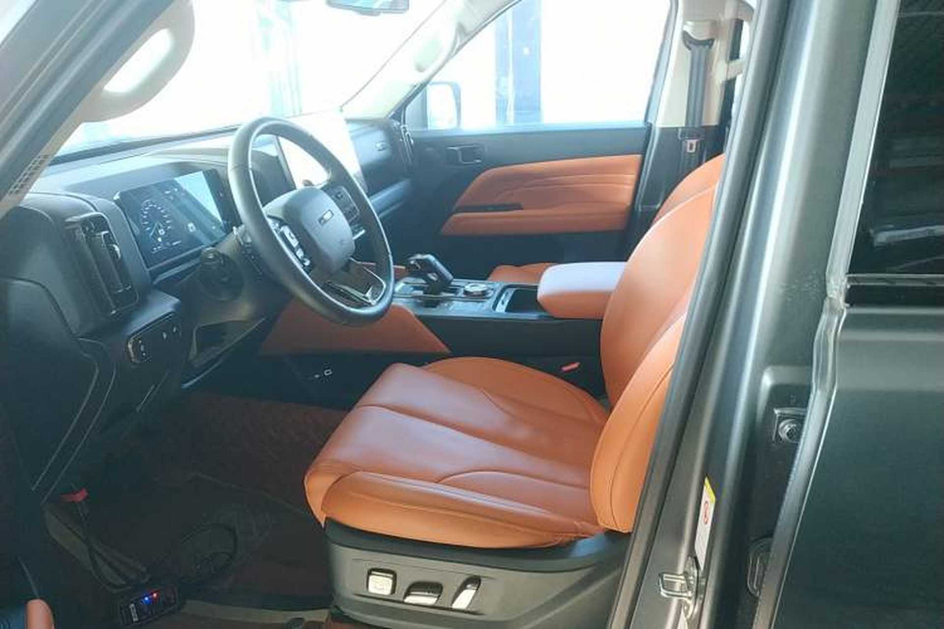 Used Haval H9 2024 2.0T Gasoline All-Wheel-Drive Extreme Edition Left Front Seat