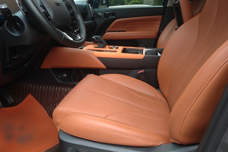 Used Haval H9 2024 2.0T Gasoline All-Wheel-Drive Extreme Edition Left Front Seat