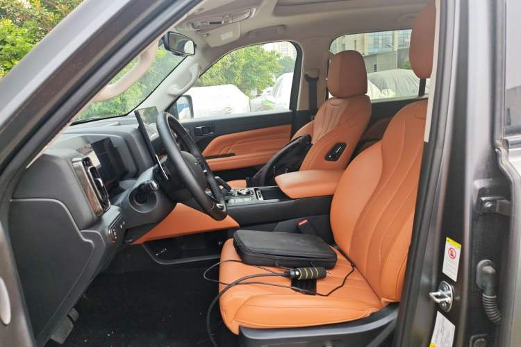 Used Haval H9 2024 2.0T Gasoline All-Wheel-Drive Extreme Edition Left Front Seat