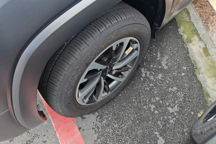 Used Haval H9 2024 2.4T Diesel 4x4 Extreme Edition Left Front Wheel Hub