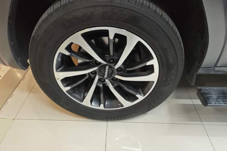 Used Haval H9 2024 2.0T Gasoline All-Wheel-Drive Extreme Edition Left Front Wheel Hub