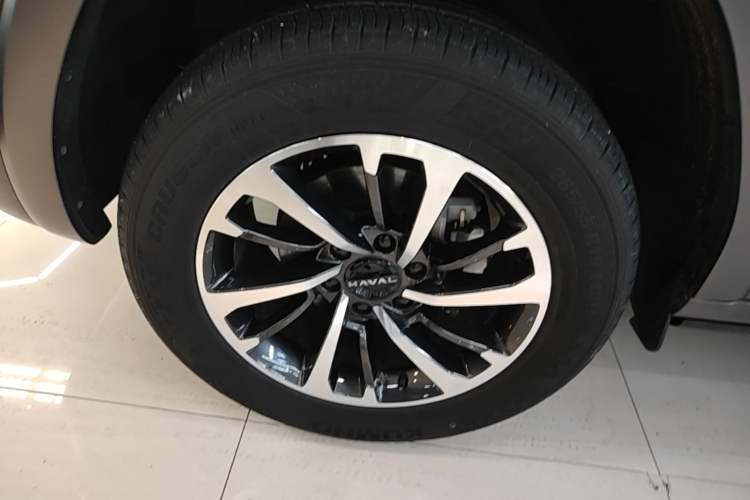 Used Haval H9 2024 2.0T Gasoline All-Wheel-Drive Extreme Edition Left Front Wheel Hub