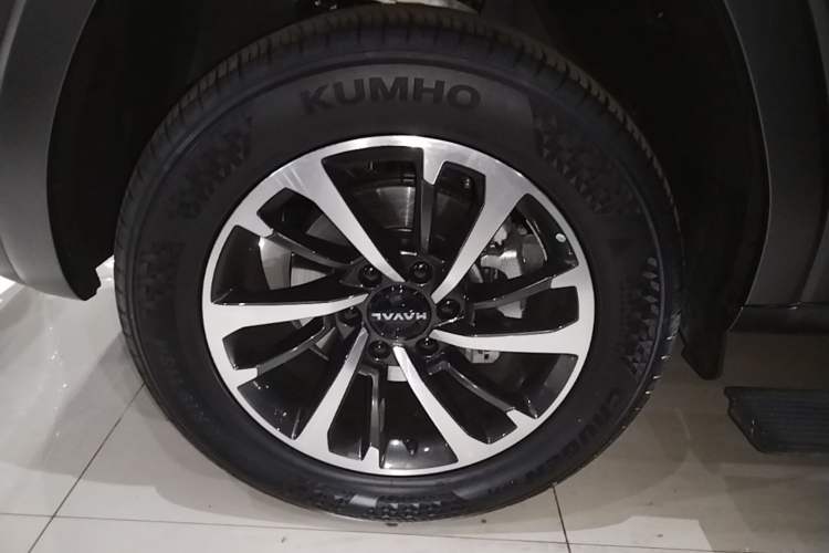 Used Haval H9 2024 2.0T Gasoline All-Wheel-Drive Extreme Edition Left Front Wheel Hub