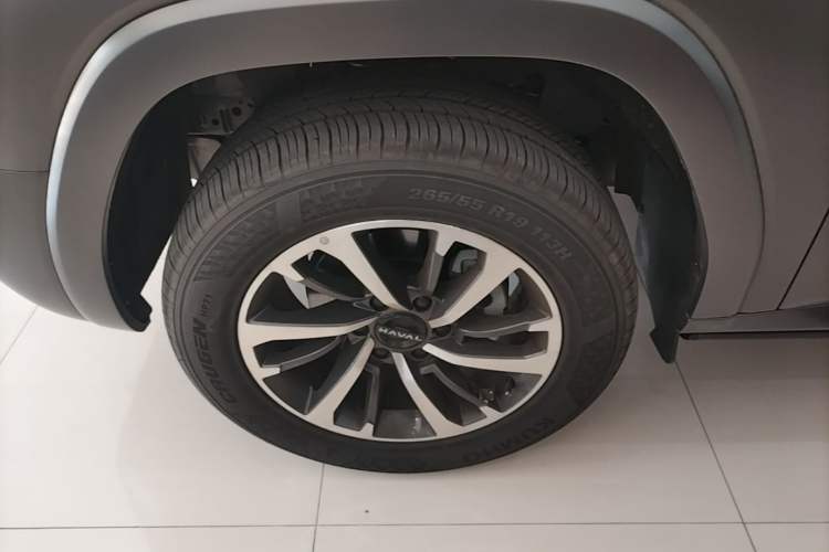 Used Haval H9 2024 2.0T Gasoline All-Wheel-Drive Extreme Edition Left Front Wheel Hub