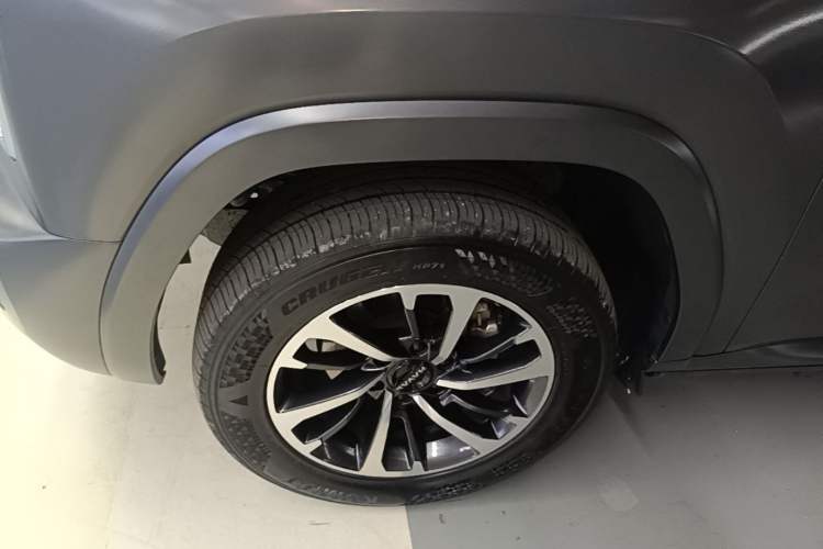 Used Haval H9 2024 2.0T Gasoline All-Wheel-Drive Extreme Edition Left Front Wheel Hub