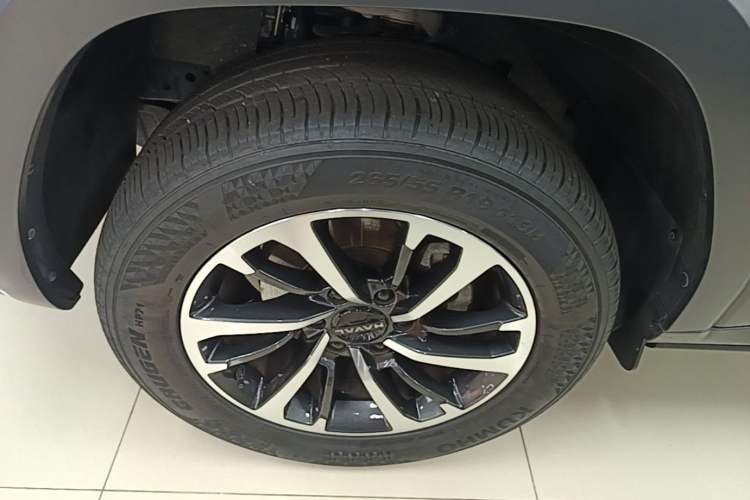 Used Haval H9 2024 2.0T Gasoline All-Wheel-Drive Extreme Edition Left Front Wheel Hub