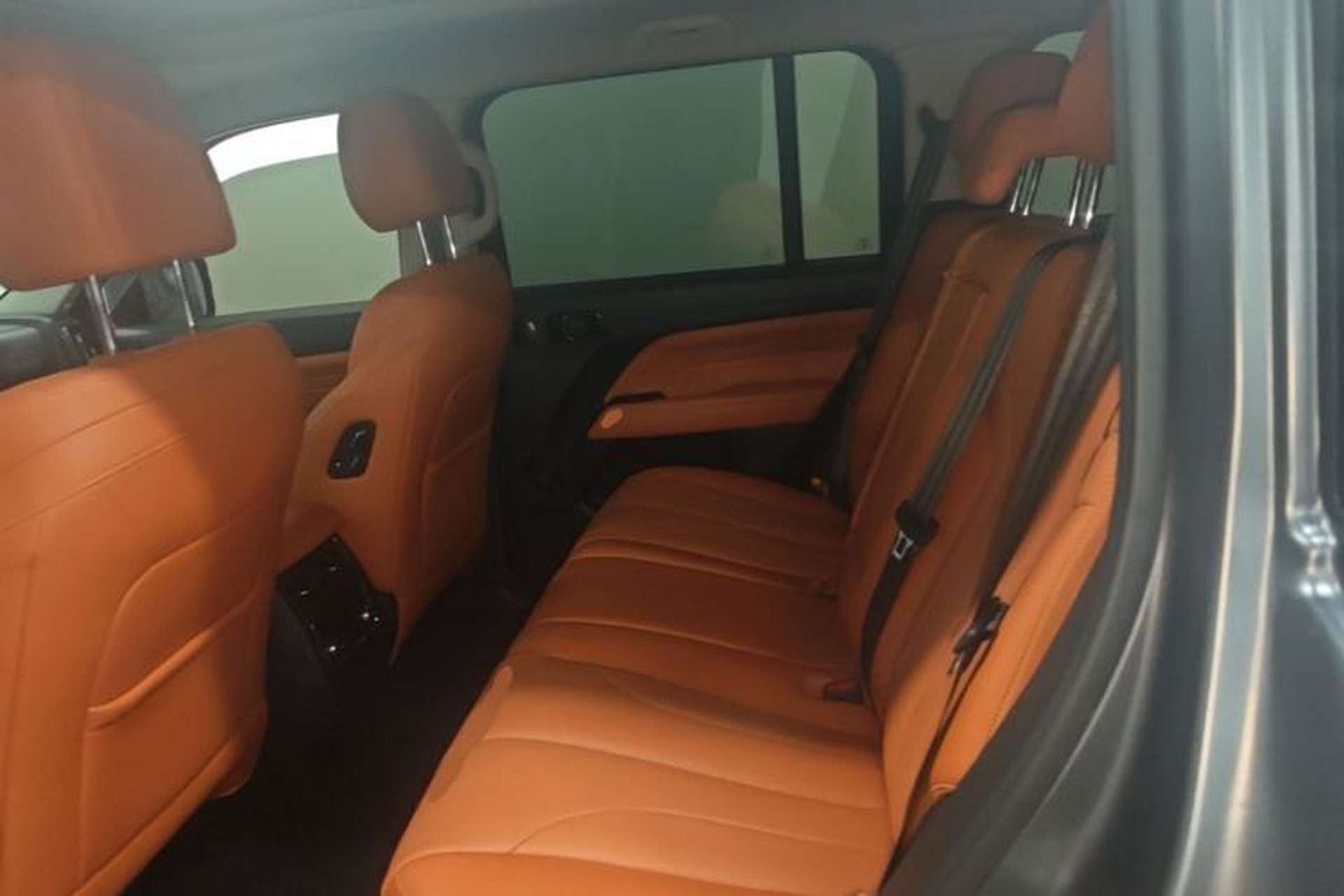 Used Haval H9 2024 2.0T Gasoline All-Wheel-Drive Extreme Edition Left Rear Seat