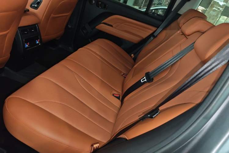 Used Haval H9 2024 2.0T Gasoline All-Wheel-Drive Extreme Edition Left Rear Seat