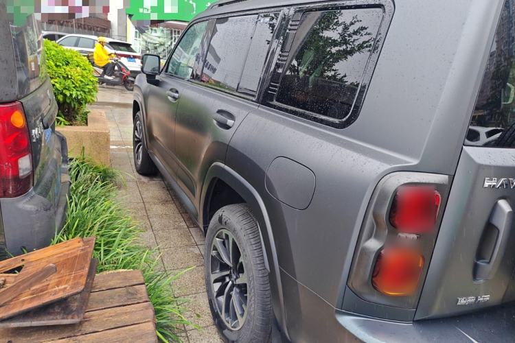 Used Haval H9 2024 2.0T Gasoline All-Wheel-Drive Extreme Edition Left Side