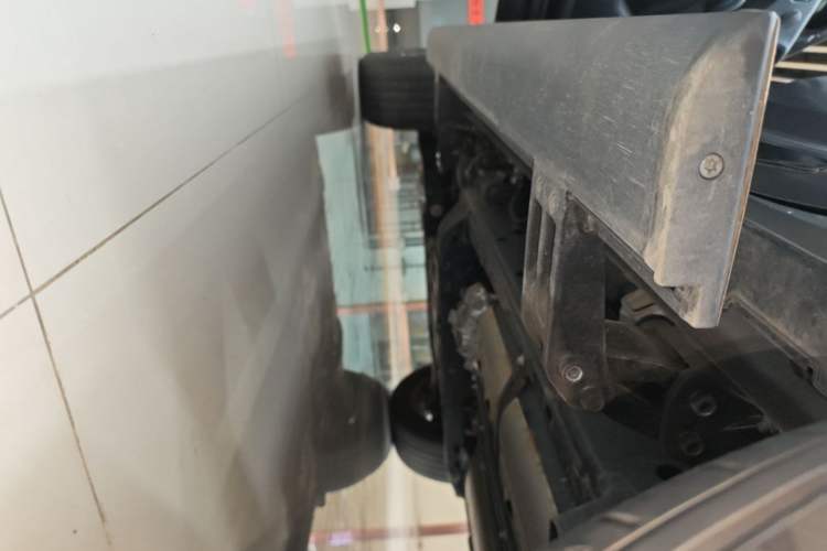 Used Haval H9 2024 2.0T Gasoline All-Wheel-Drive Extreme Edition Left Side Sill