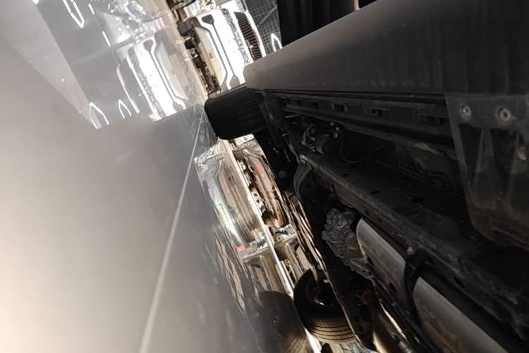 Used Haval H9 2024 2.0T Gasoline All-Wheel-Drive Extreme Edition Left Side Sill