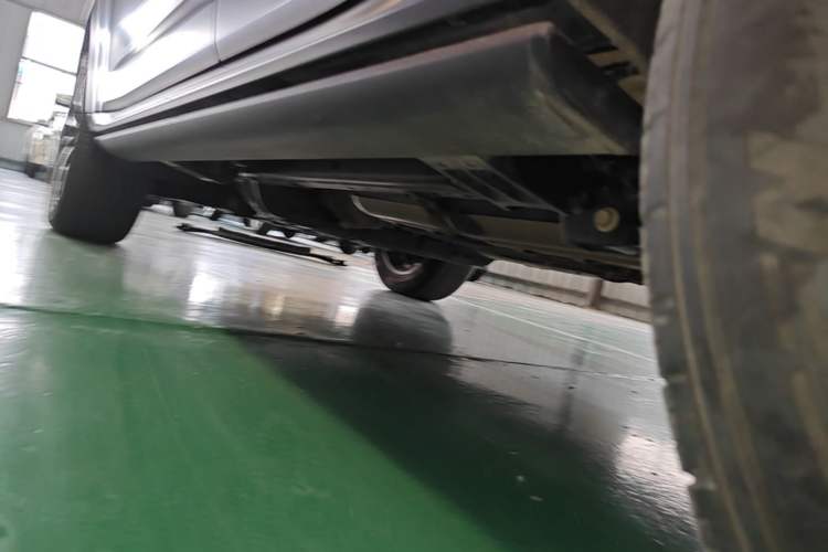 Used Haval H9 2024 2.0T Gasoline All-Wheel-Drive Extreme Edition Left Side Sill