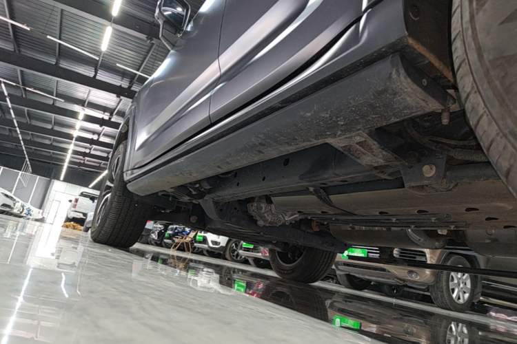 Used Haval H9 2024 2.0T Gasoline All-Wheel-Drive Extreme Edition Left Side Sill
