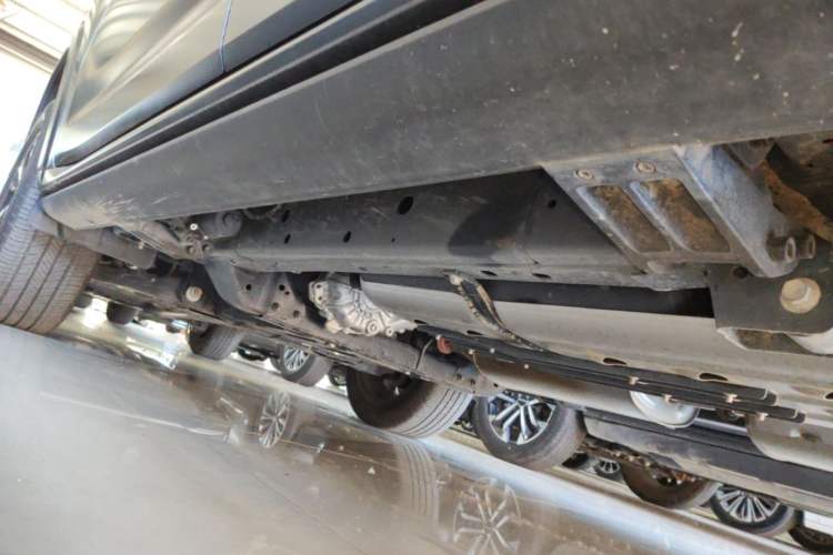 Used Haval H9 2024 2.0T Gasoline All-Wheel-Drive Extreme Edition Left Side Sill