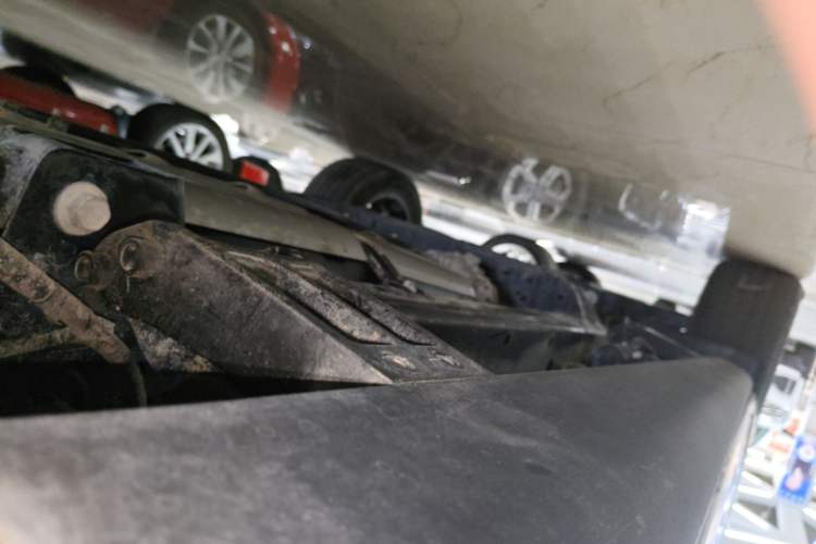 Used Haval H9 2024 2.0T Gasoline All-Wheel-Drive Extreme Edition Left Side Sill