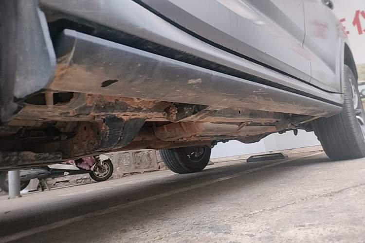 Used Haval H9 2024 2.0T Gasoline All-Wheel-Drive Extreme Edition Left Side Sill
