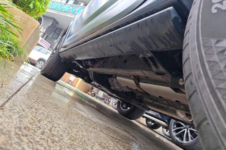 Used Haval H9 2024 2.0T Gasoline All-Wheel-Drive Extreme Edition Left Side Sill