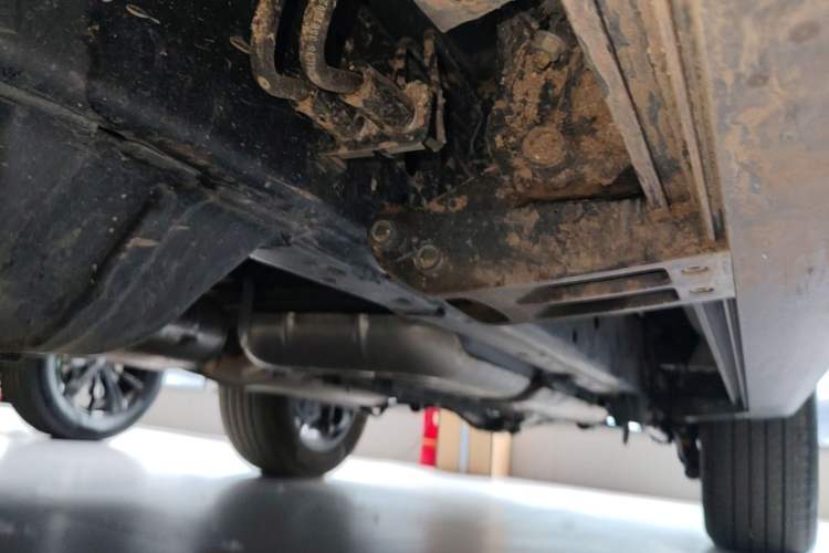 Used Haval H9 2024 2.0T Gasoline All-Wheel-Drive Extreme Edition Left Side Sill