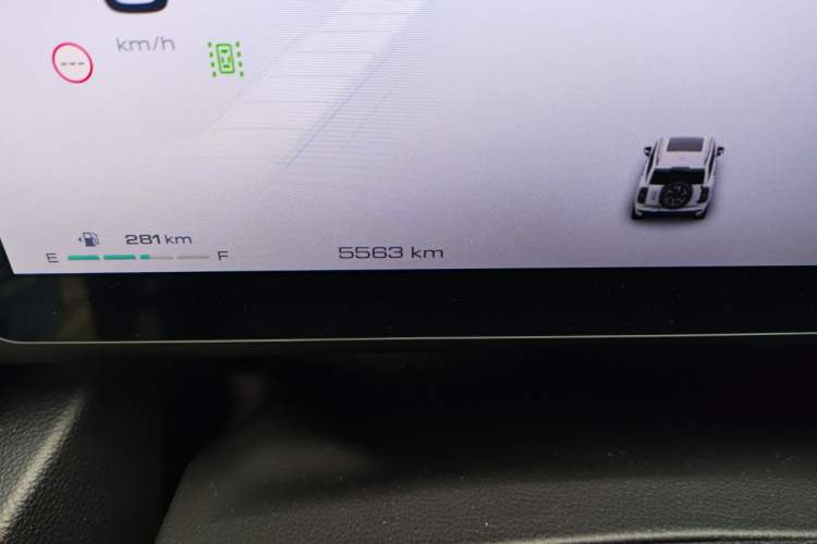 Used Haval H9 2024 2.0T Gasoline All-Wheel-Drive Extreme Edition Odometer Close Up