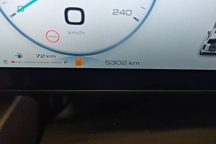 Used Haval H9 2024 2.0T Gasoline All-Wheel-Drive Extreme Edition Odometer Close Up