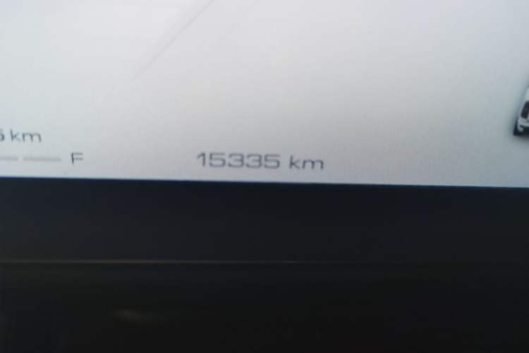 Used Haval H9 2024 2.0T Gasoline All-Wheel-Drive Extreme Edition Odometer Close Up