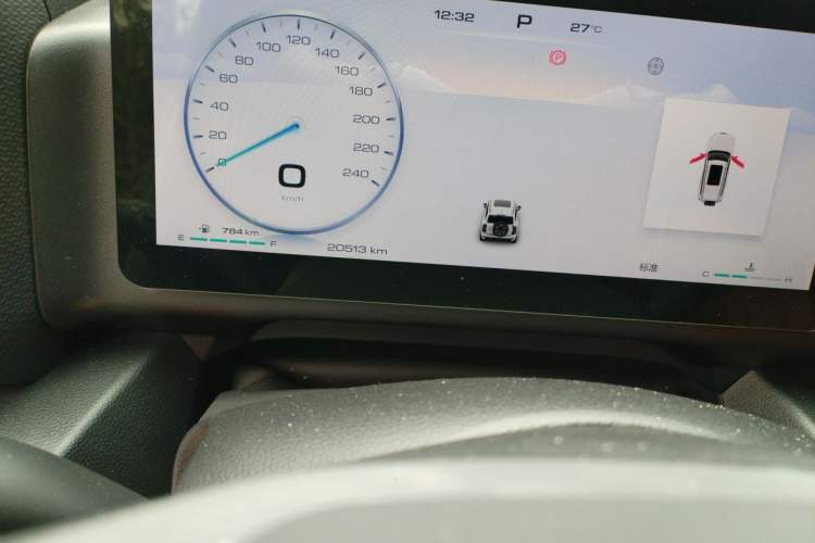 Used Haval H9 2024 2.0T Gasoline All-Wheel-Drive Extreme Edition Odometer Close Up