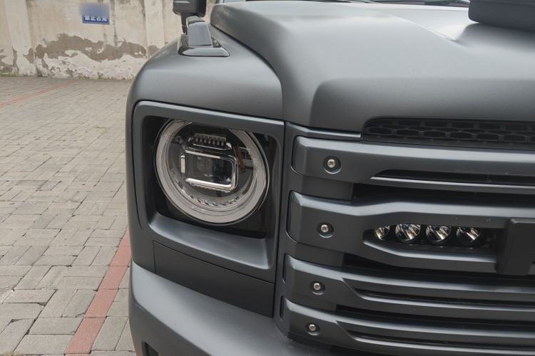 Used Haval H9 2024 2.0T Gasoline All-Wheel-Drive Extreme Edition Right Front Headlight