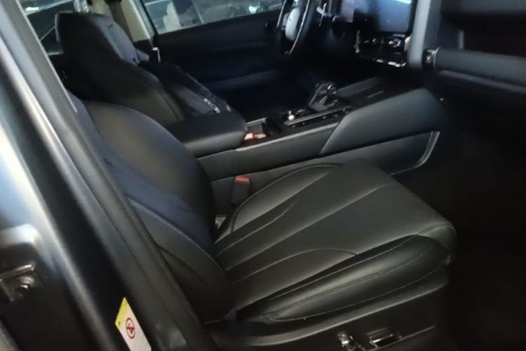 Used Haval H9 2024 2.0T Gasoline All-Wheel-Drive Extreme Edition Right Front Seat