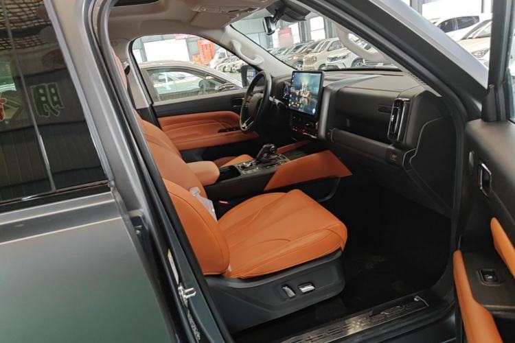 Used Haval H9 2024 2.0T Gasoline All-Wheel-Drive Extreme Edition Right Front Seat