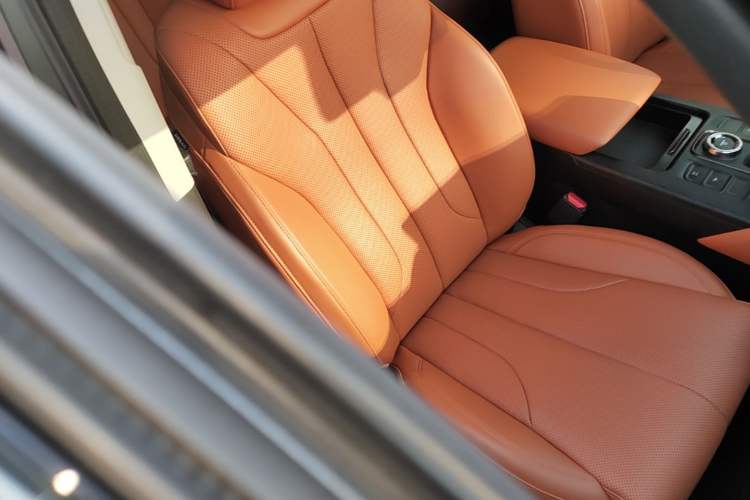 Used Haval H9 2024 2.0T Gasoline All-Wheel-Drive Extreme Edition Right Front Seat