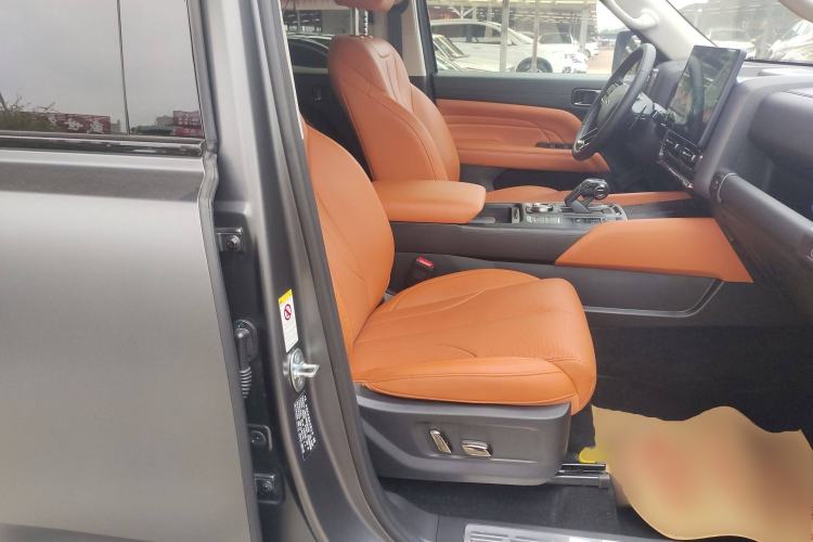Used Haval H9 2024 2.0T Gasoline All-Wheel-Drive Extreme Edition Right Front Seat