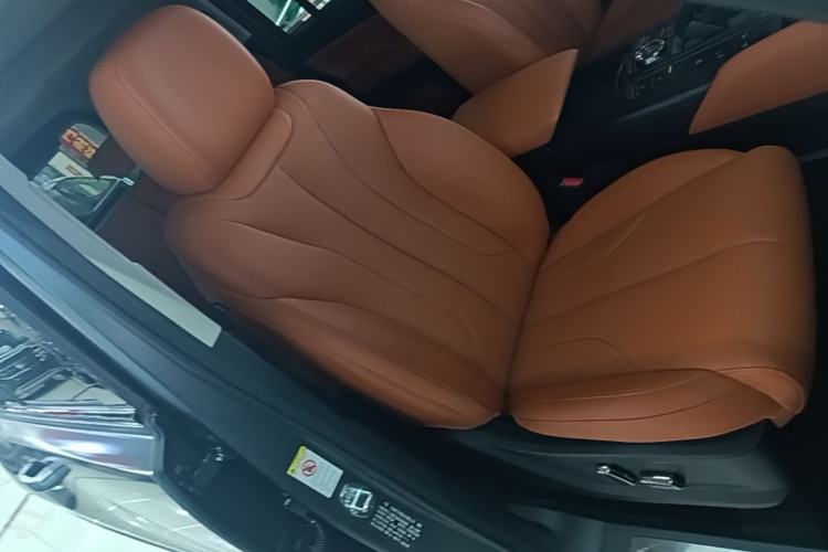 Used Haval H9 2024 2.0T Gasoline All-Wheel-Drive Extreme Edition Right Front Seat