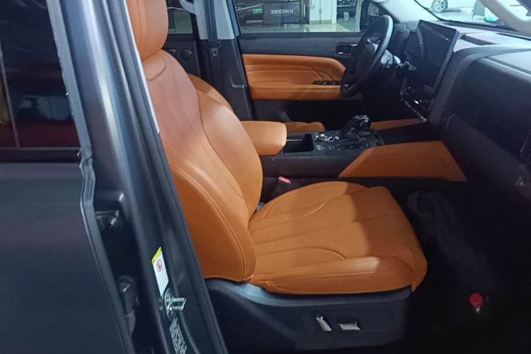Used Haval H9 2024 2.0T Gasoline All-Wheel-Drive Extreme Edition Right Front Seat