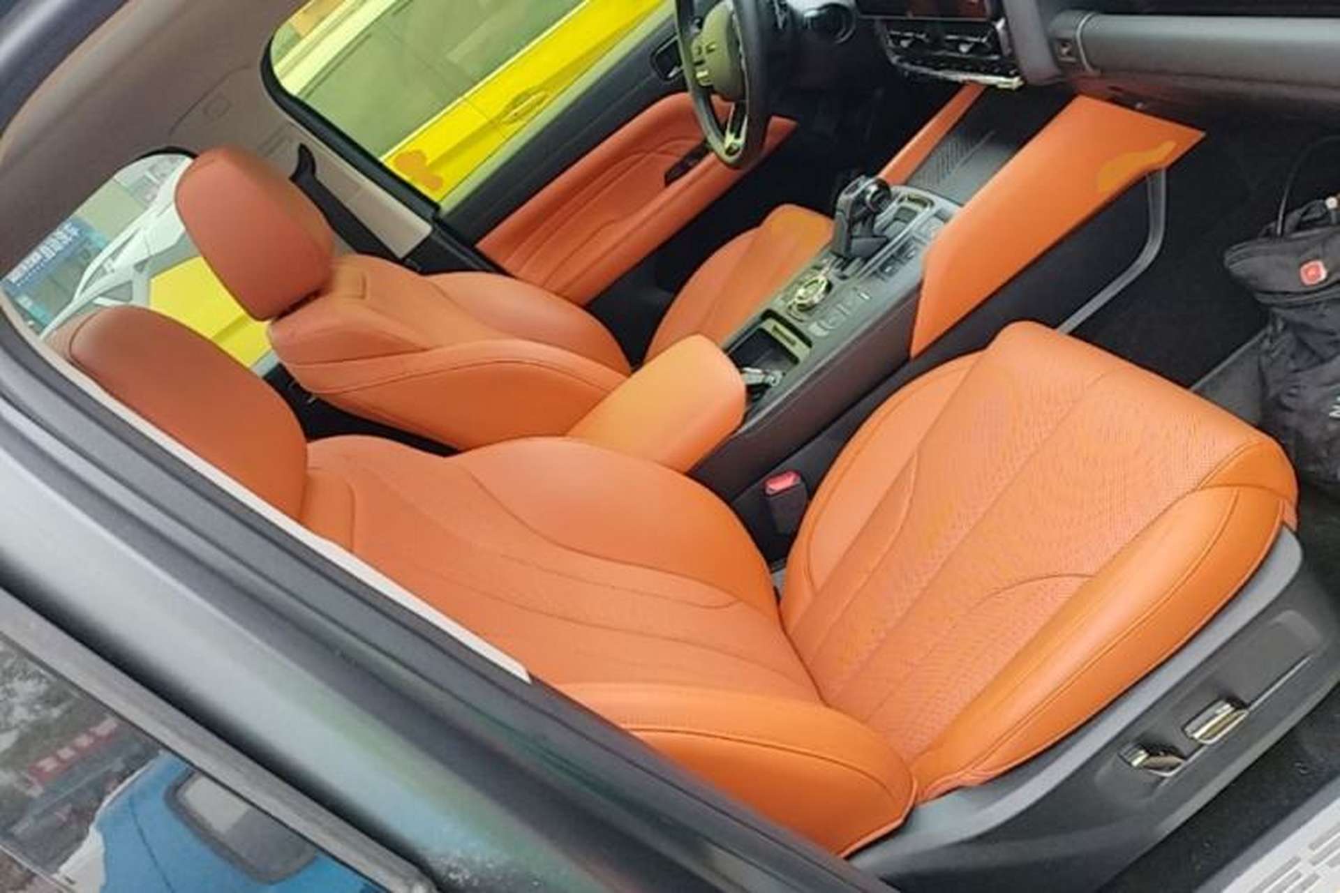 Used Haval H9 2024 2.0T Gasoline All-Wheel-Drive Extreme Edition Right Front Seat