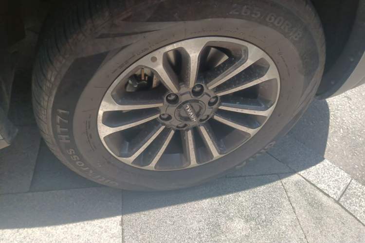 Used Haval H9 2024 2.0T Gasoline 4x4 Territory Edition Right Front Wheel Hub