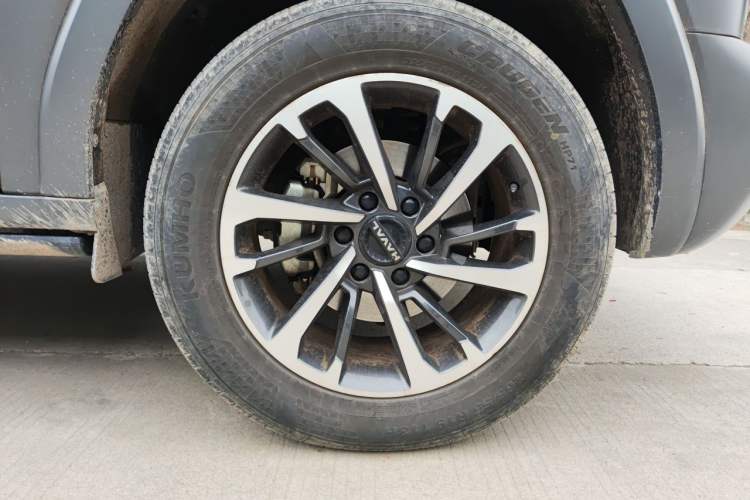 Used Haval H9 2024 2.0T Gasoline All-Wheel-Drive Extreme Edition Right Front Wheel Hub