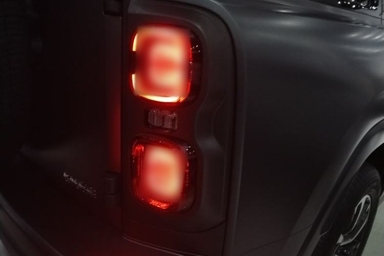 Used Haval H9 2024 2.0T Gasoline All-Wheel-Drive Extreme Edition Right Rear Taillight