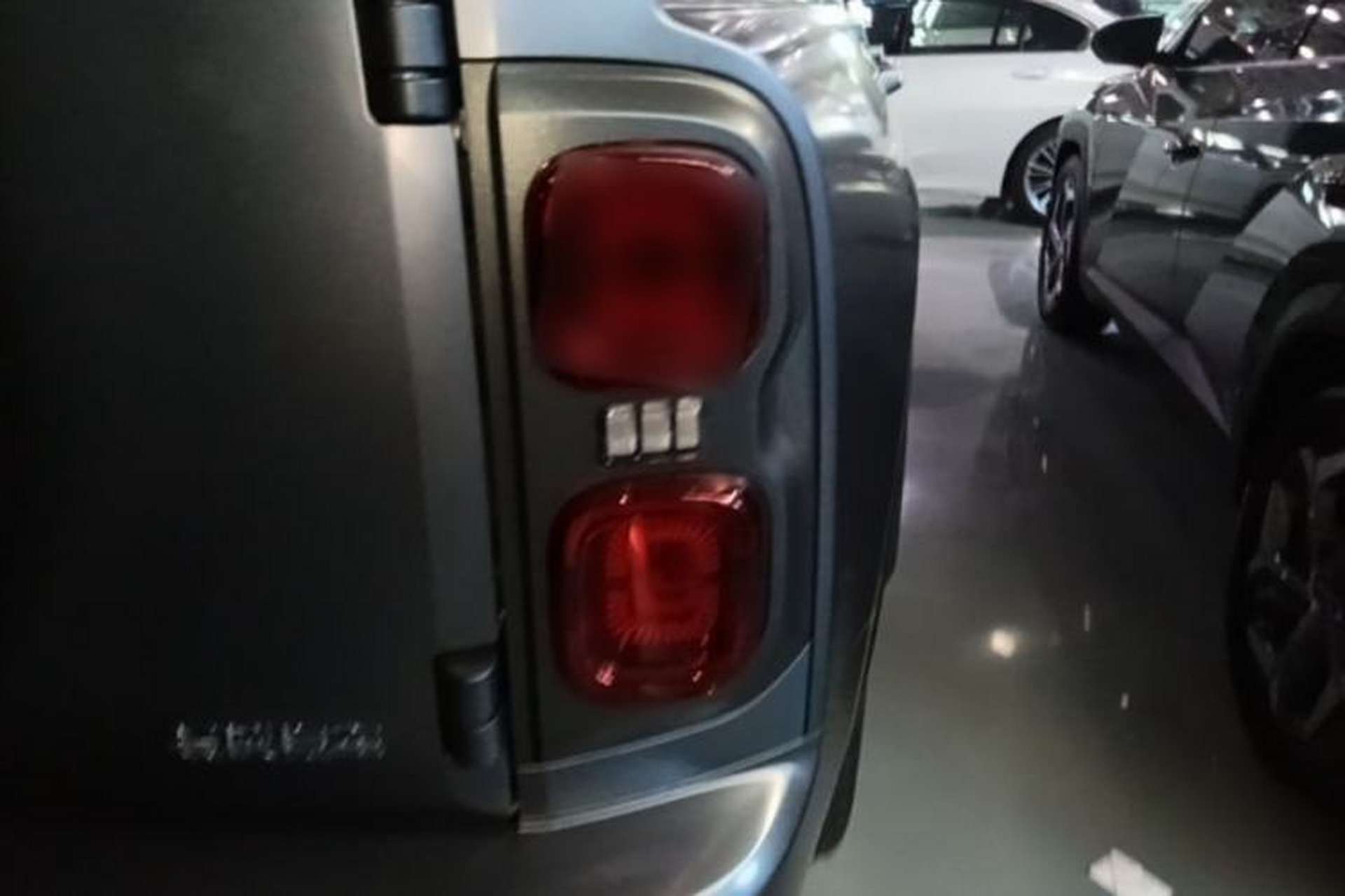 Used Haval H9 2024 2.0T Gasoline All-Wheel-Drive Extreme Edition Right Rear Taillight